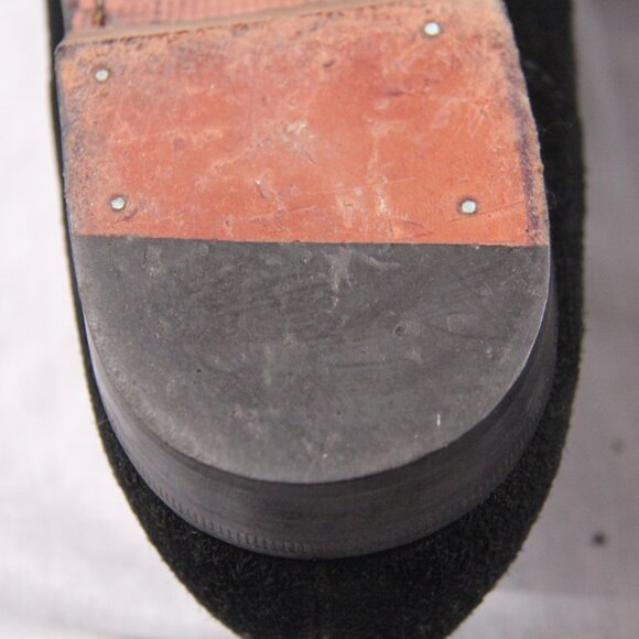 Cole Hahn Italian Suede Loafer/Pumps. - Picture 2 of 7